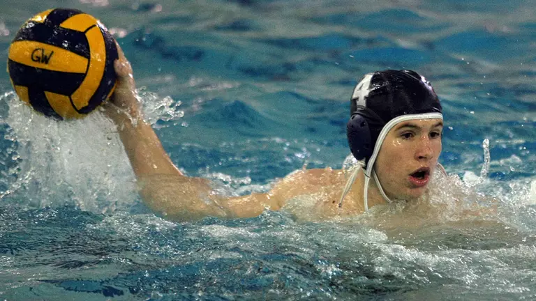 Johns Hopkins' Late Run Sinks Men's Water Polo, 10-4