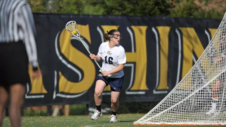 Women's Lacrosse Stays Alive With 19-14 Win at St. Bona