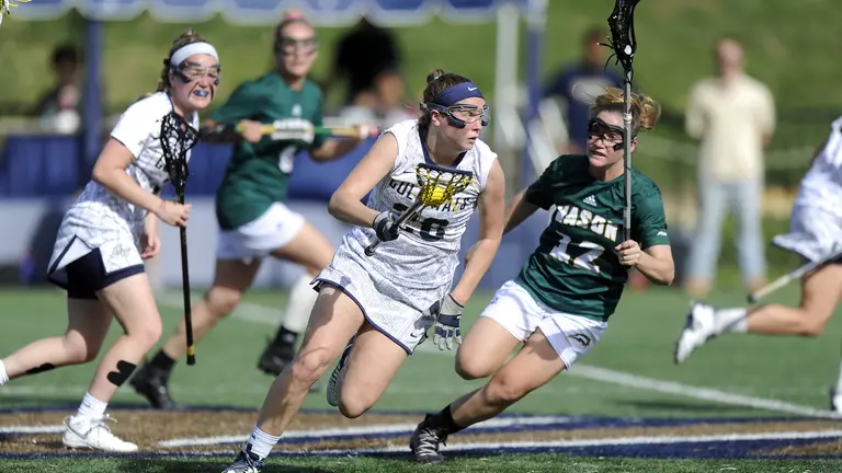 Lacrosse Drops Close Offensive Battle at La Salle, 13-11