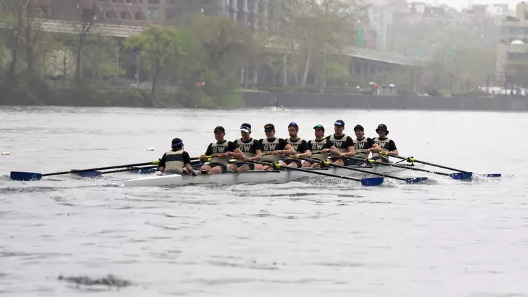 Men’s Rowing Kicks Off GW Invite