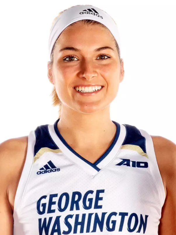 Sarah Overcash headshot