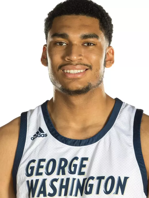 Ricky Lindo headshot