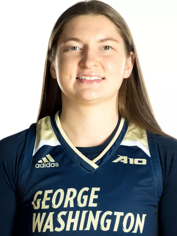 Sydney Zambrotta headshot