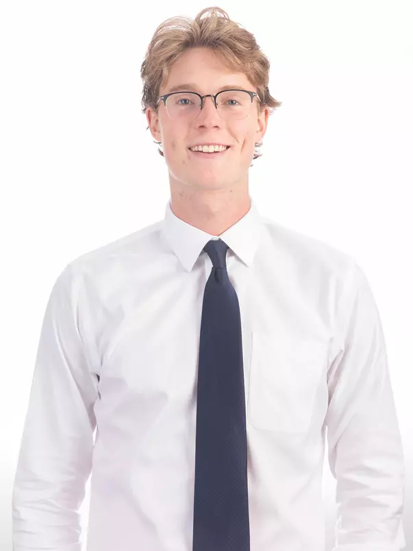 Mens Rowing Headshot: Oliver Peacock