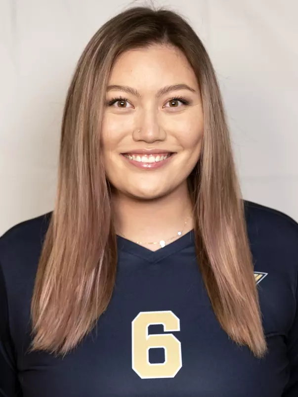 Lauren Labeck Headshot