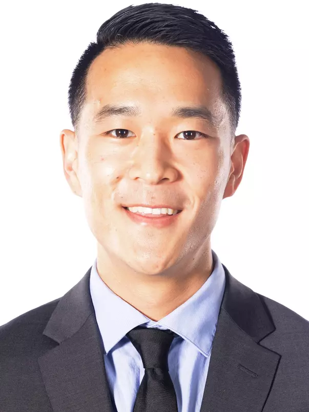 Stephen Kim headshot