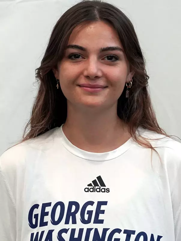 Rea Tonelli headshot