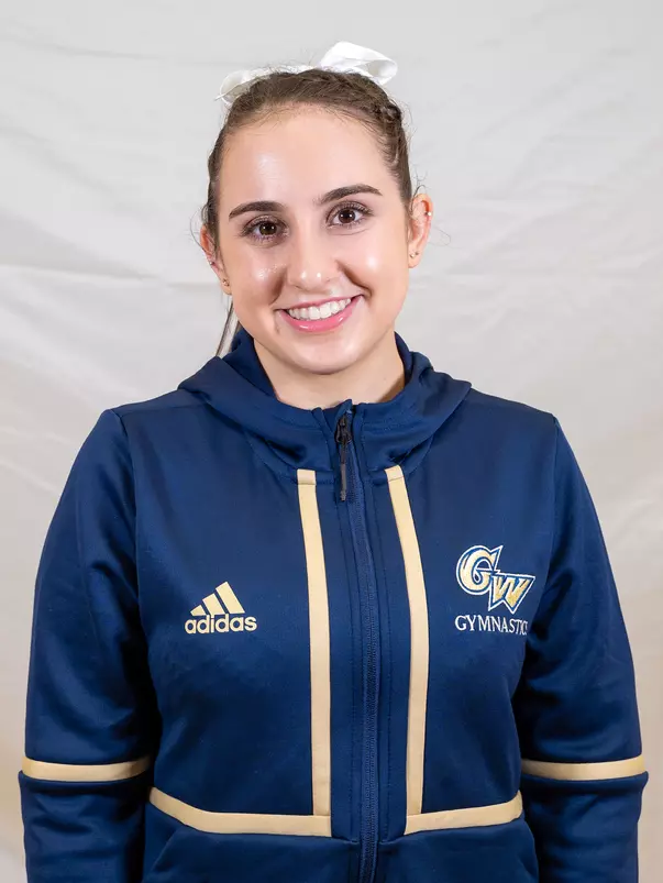 Chloe Vitoff headshot
