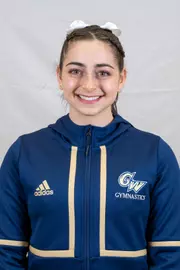 Hannah Cohen headshot
