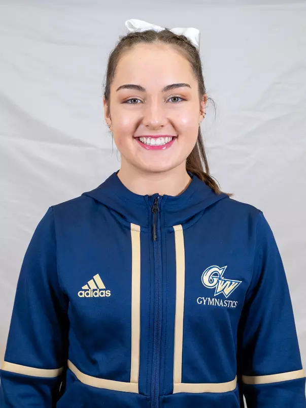 Hannah Munnelly headshot