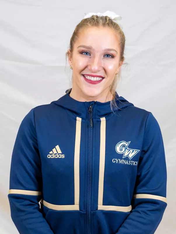 Simone Banen head shot