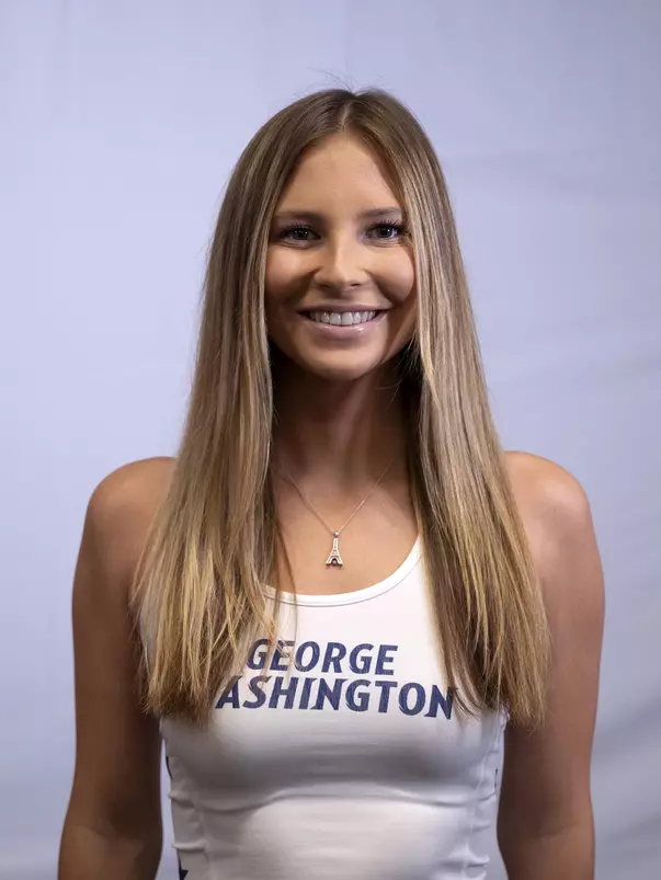 Alexandra Vesikallio headshot