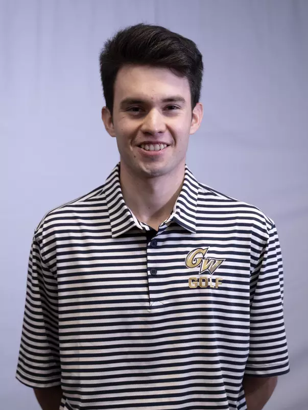 Luis Preciado headshot