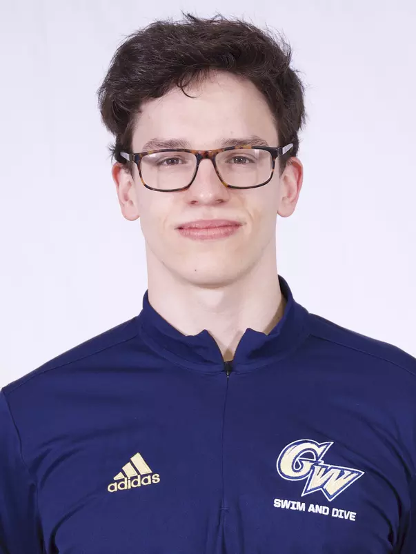 Karol Mlynarczyk Headshot