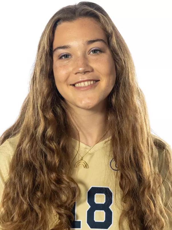 Noelle Dwyer headshot
