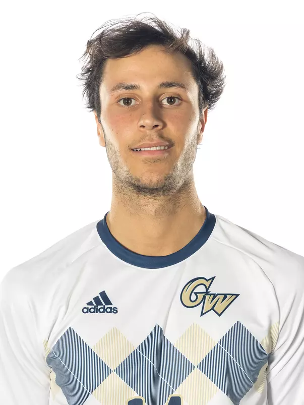 Tiago Carvalho headshot