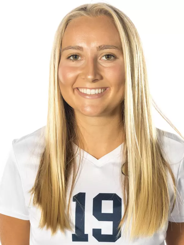 Isabella Buck headshot