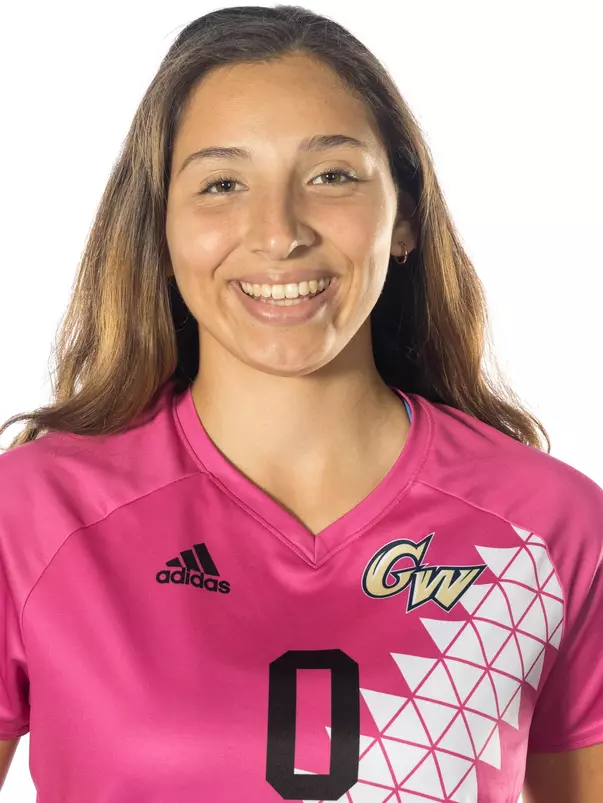 Erica Lorenzana headshot