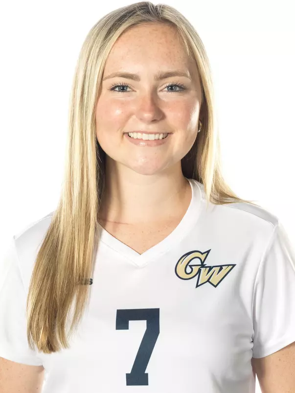 Kelly Poole headshot