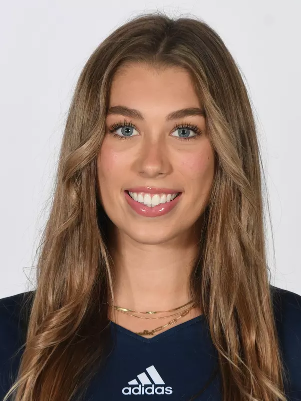 Amelia Moran headshot