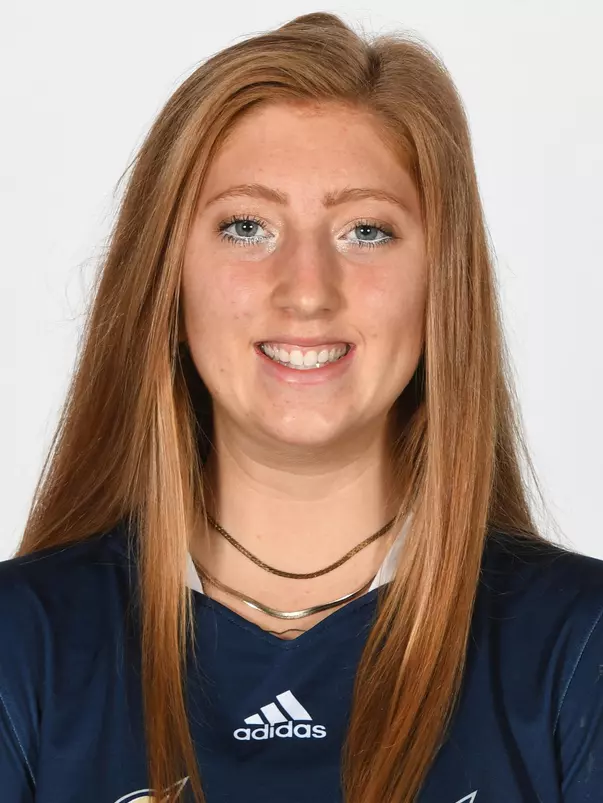 Cora Broadhurst headshot