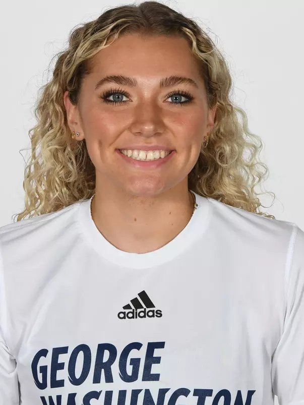 Flannery Dunn headshot