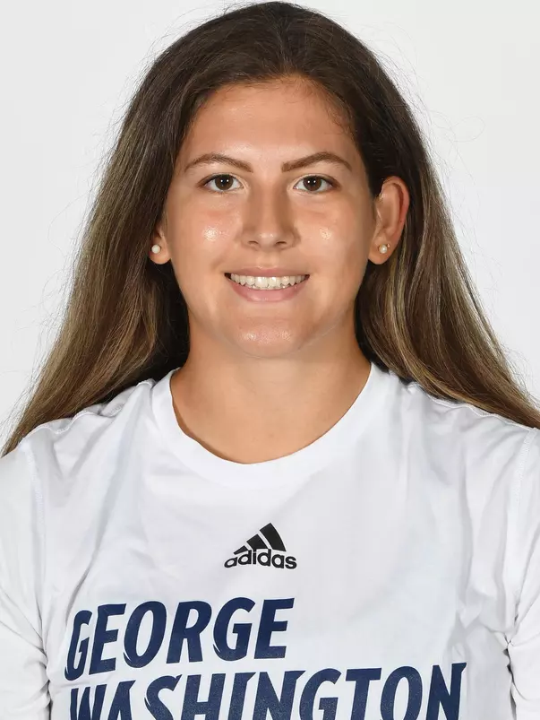 Elizabeth Rowland headshot