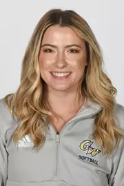 Maddy Dwyer Headshot