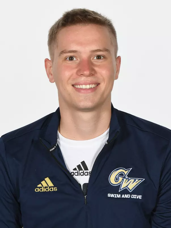 Marek Osina headshot