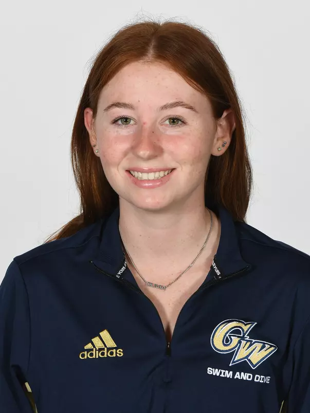 Olivia Rosen headshot