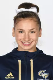 Olivia Zona headshot