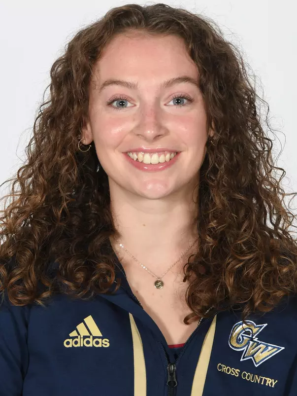 Izzy Doran headshot