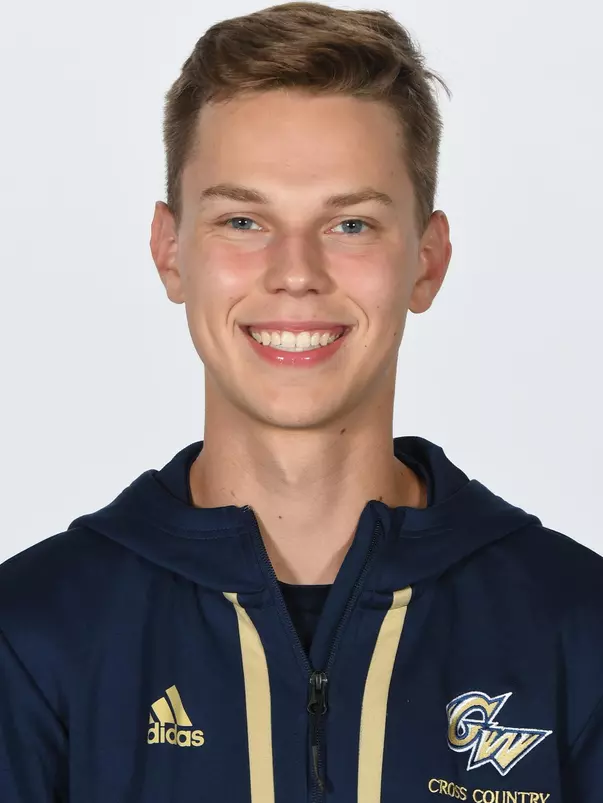Pierce Kaupstka headshot