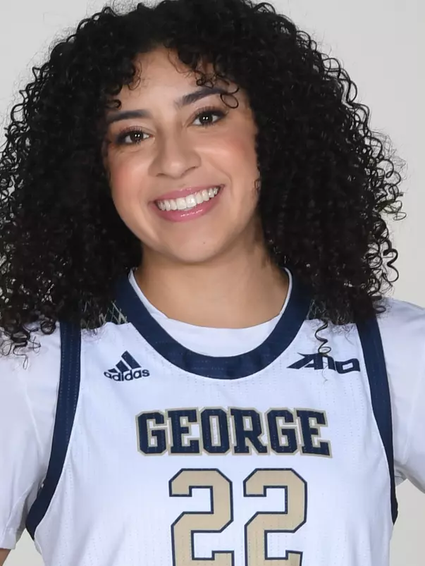 Natalia Sierra-Vargas headshot