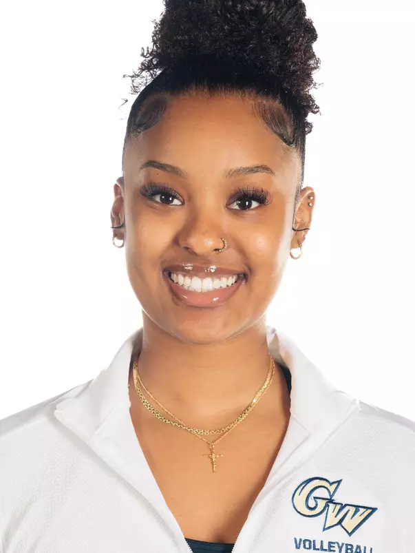Salem Yohannes headshot