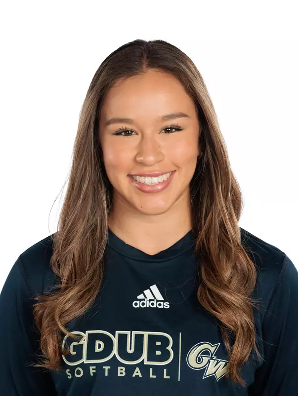 Alena Ramirez Headshot