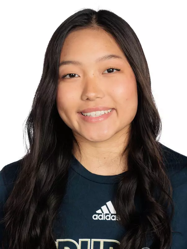 Daniella Lew Headshot