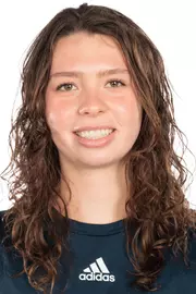 Natalie Kreusch headshot