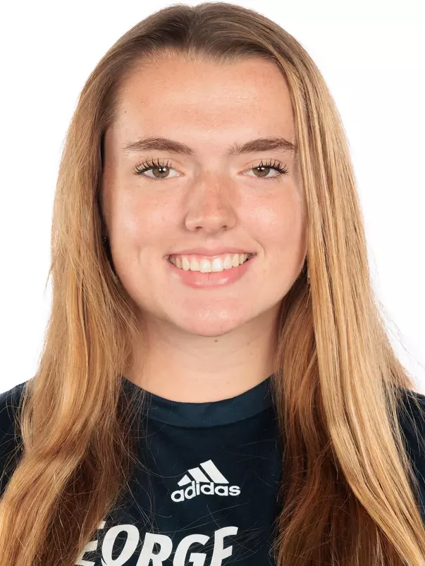 Grace McCann headshot