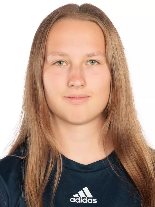 Annika Salwiczek headshot