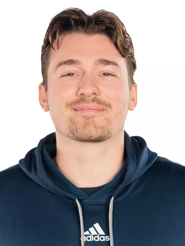 Andras Levai Headshot