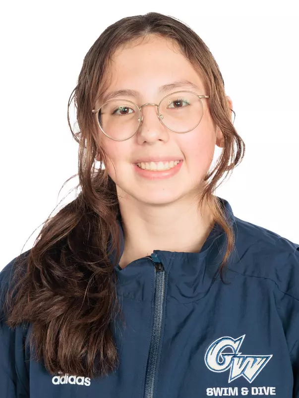Ava Topolewski Headshot