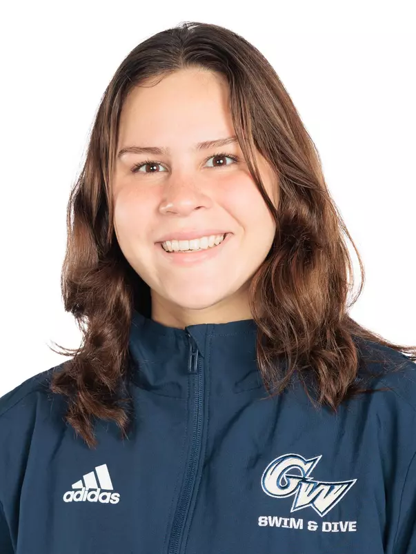 Chloe Hernandez Headshot