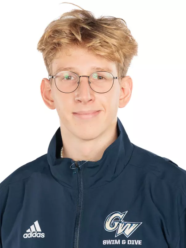 Daniel Nagy Headshot
