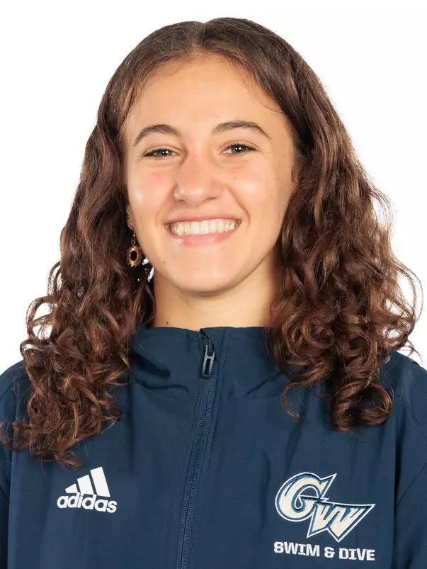 Dara Reyblat Headshot