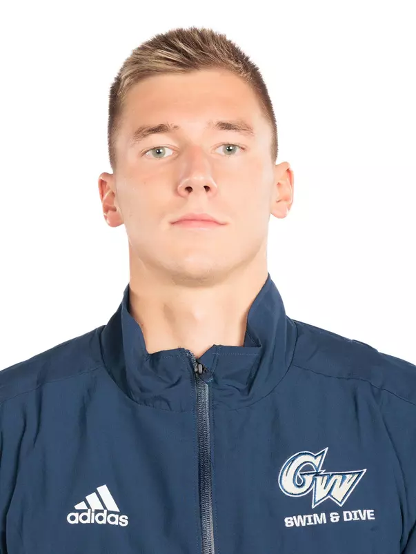 Mikhail Lyubavskiy Headshot