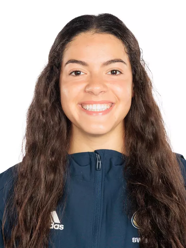 Moriah Freitas Headshot