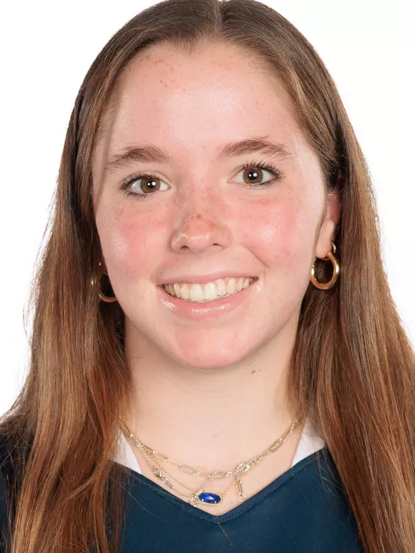 Grace Curry headshot