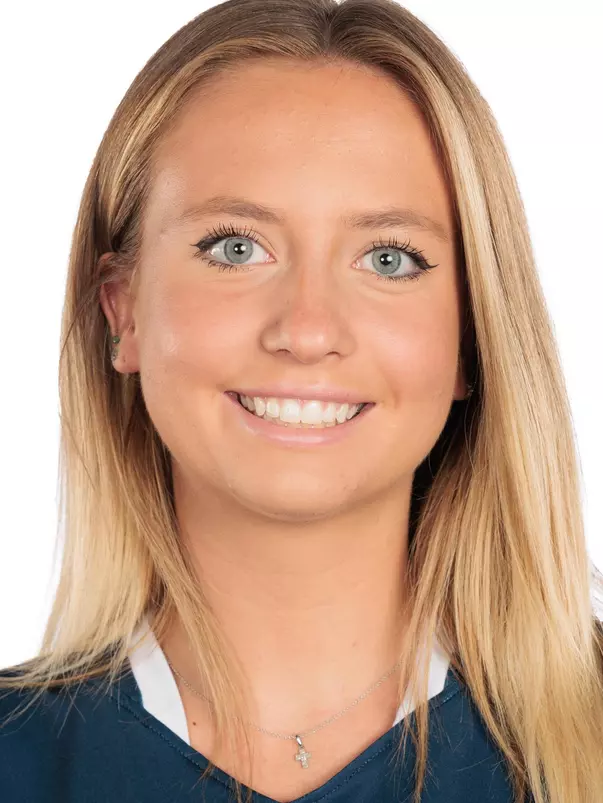 Ashley Geyer headshot