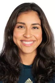 Alejandra Ramirez headshot